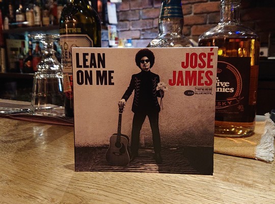 ホセジェイムズ